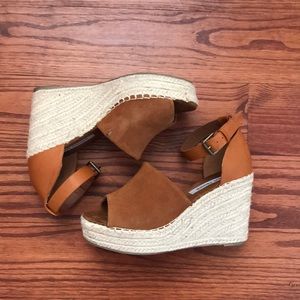 Steve Madden Jaylen Wedges in Cognac